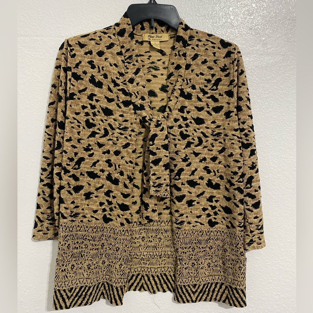 Vintage-Inspired Black and Tan Suit Jacket with Animal Print Design